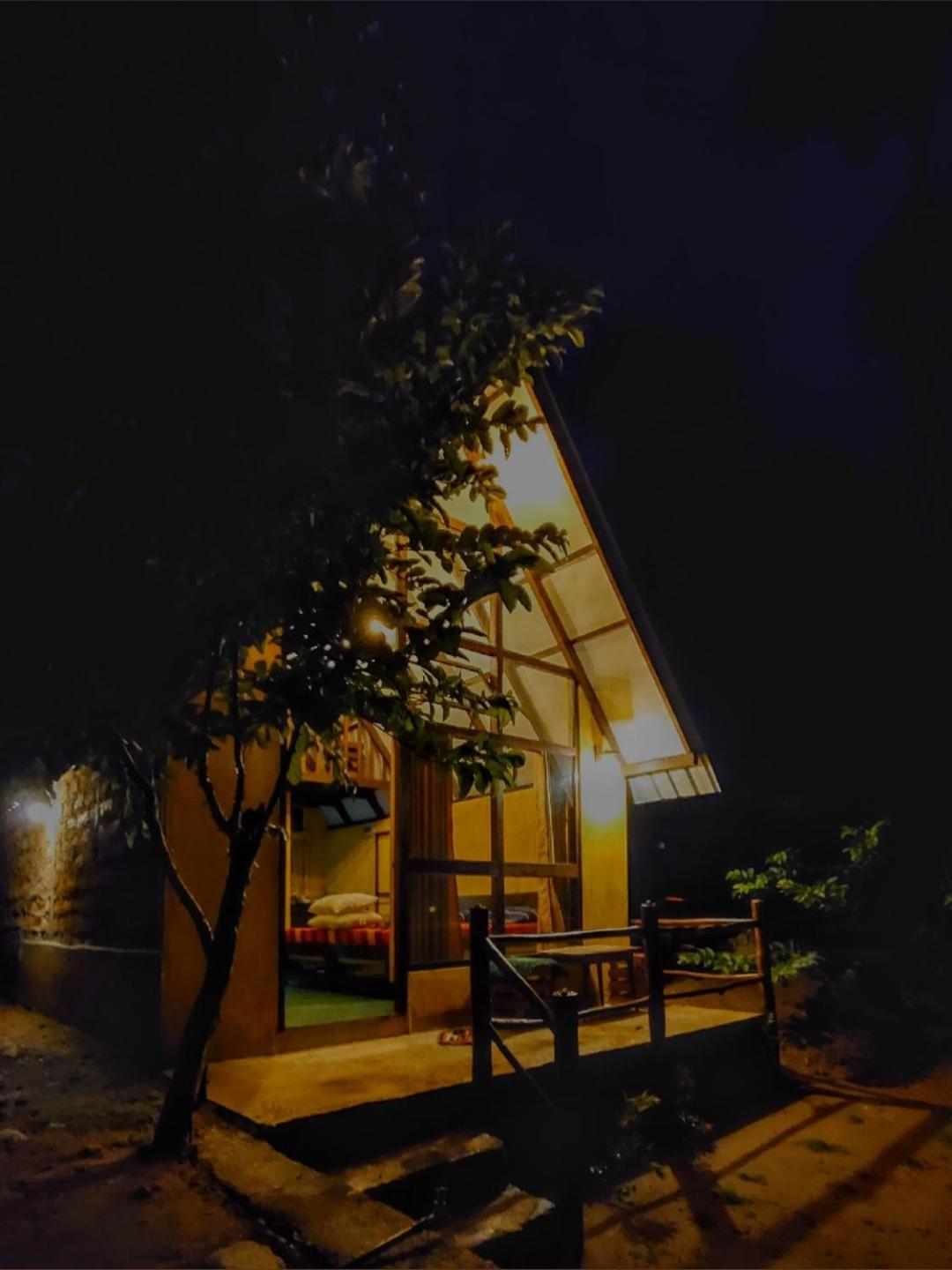 Rainforest Cabin デニヤヤ エクステリア 写真